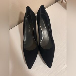 🖤👜Like New 👜🖤 Chic Black Suede Stuart Weitzman Heels 🖤 Made in Italy 💼